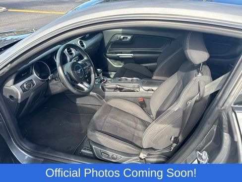 Used 2022 Ford Mustang GT w/ Black Accent Package RWD image 3