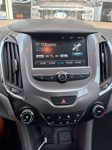 Used 2017 Chevrolet Cruze LT w/ RS Package FWD image 4