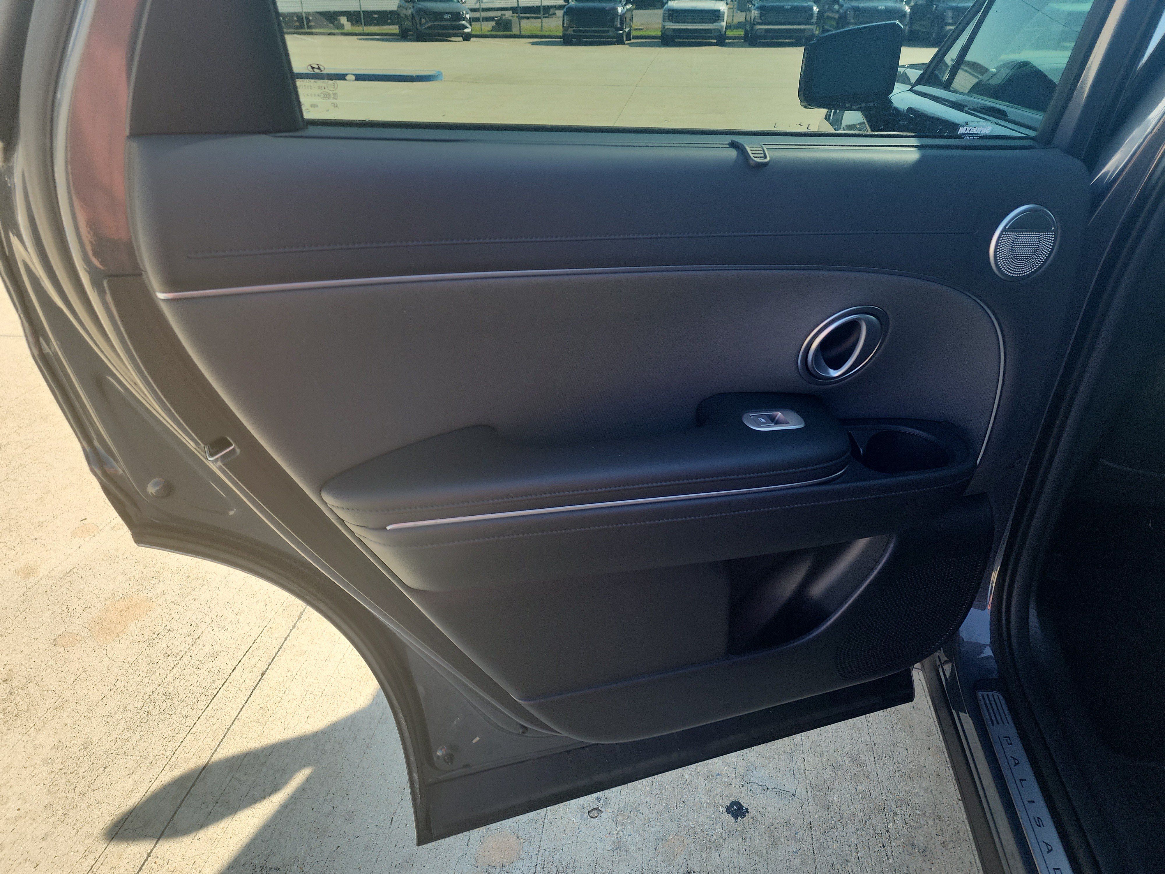 Used 2026 Hyundai Palisade Calligraphy FWD image 19