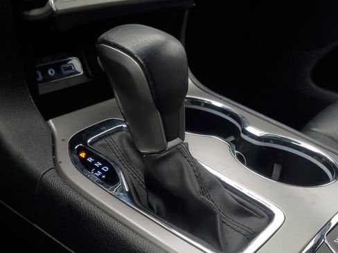 Used 2022 Jeep Grand Cherokee Limited AWD/4WD image 29