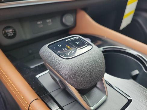 New 2026 Nissan Rogue Platinum image 33