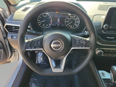 Certified 2023 Nissan Altima 2.5 SV image 20