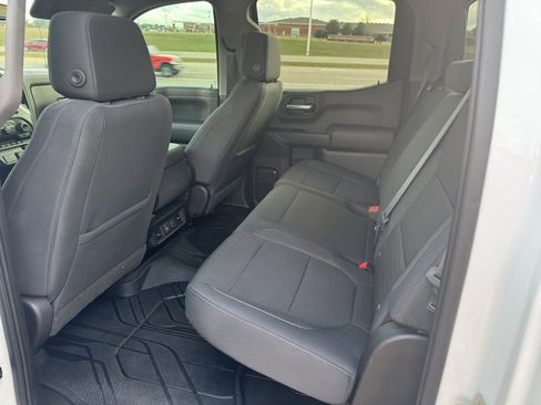Used 2019 Chevrolet Silverado 1500 LT w/ All-Star Edition image 18