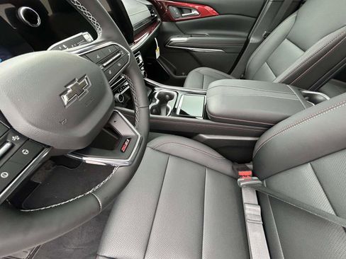 New 2026 Chevrolet Traverse Z71 w/ Enhanced Driving Package image 10