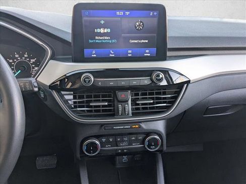 Used 2022 Ford Escape SE w/ SE Sport Appearance Package image 15