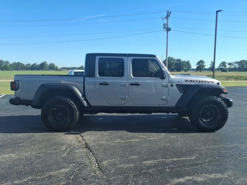 Used 2021 Jeep Gladiator Mojave AWD/4WD image 6