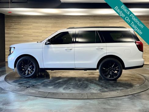Used 2025 Ford Expedition Platinum w/ Stealth Appearance Package AWD/4WD image 11