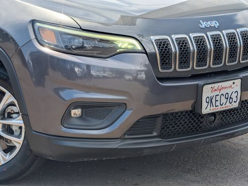 Used 2022 Jeep Cherokee Latitude Lux w/ Sun & Sound Group FWD image 3