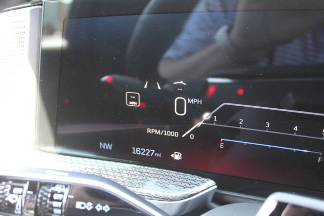 Used 2026 Cadillac Escalade V AWD/4WD image 29