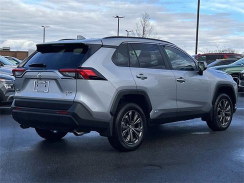 Used 2025 Toyota RAV4 XLE Premium image 37