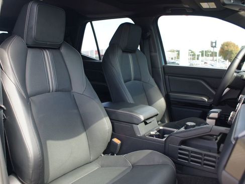 Used 2025 Toyota 4Runner Limited image 23