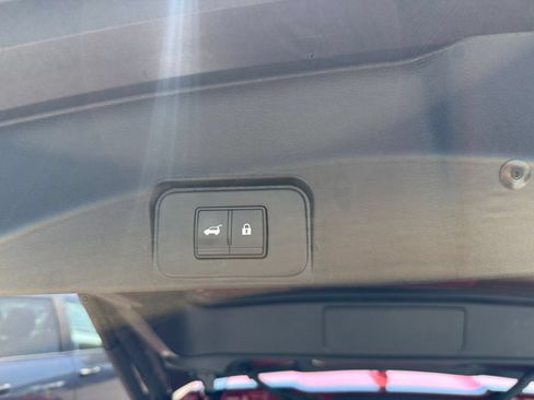 Used 2025 Nissan Rogue SV AWD/4WD image 23