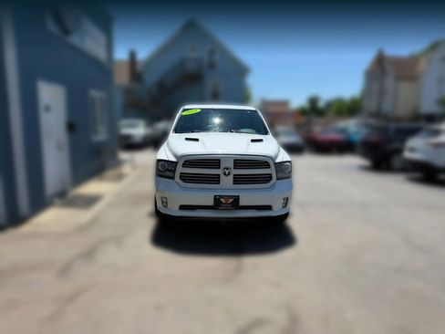 Used 2014 RAM 1500 Sport w/ Convenience Group AWD/4WD image 8
