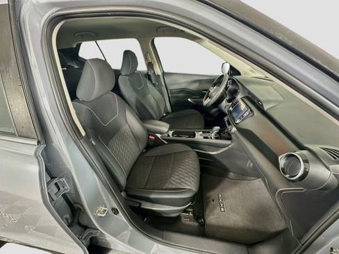 Used 2022 Nissan Kicks SV FWD image 28