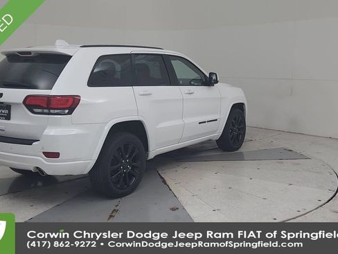 Certified 2021 Jeep Grand Cherokee Laredo X image 14