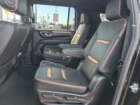 Used 2023 GMC Yukon XL AT4 image 26