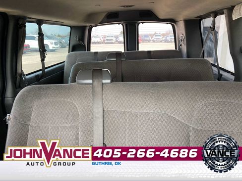 Used 2017 Chevrolet Express 2500 LT w/ LT Preferred Equipment Group image 4