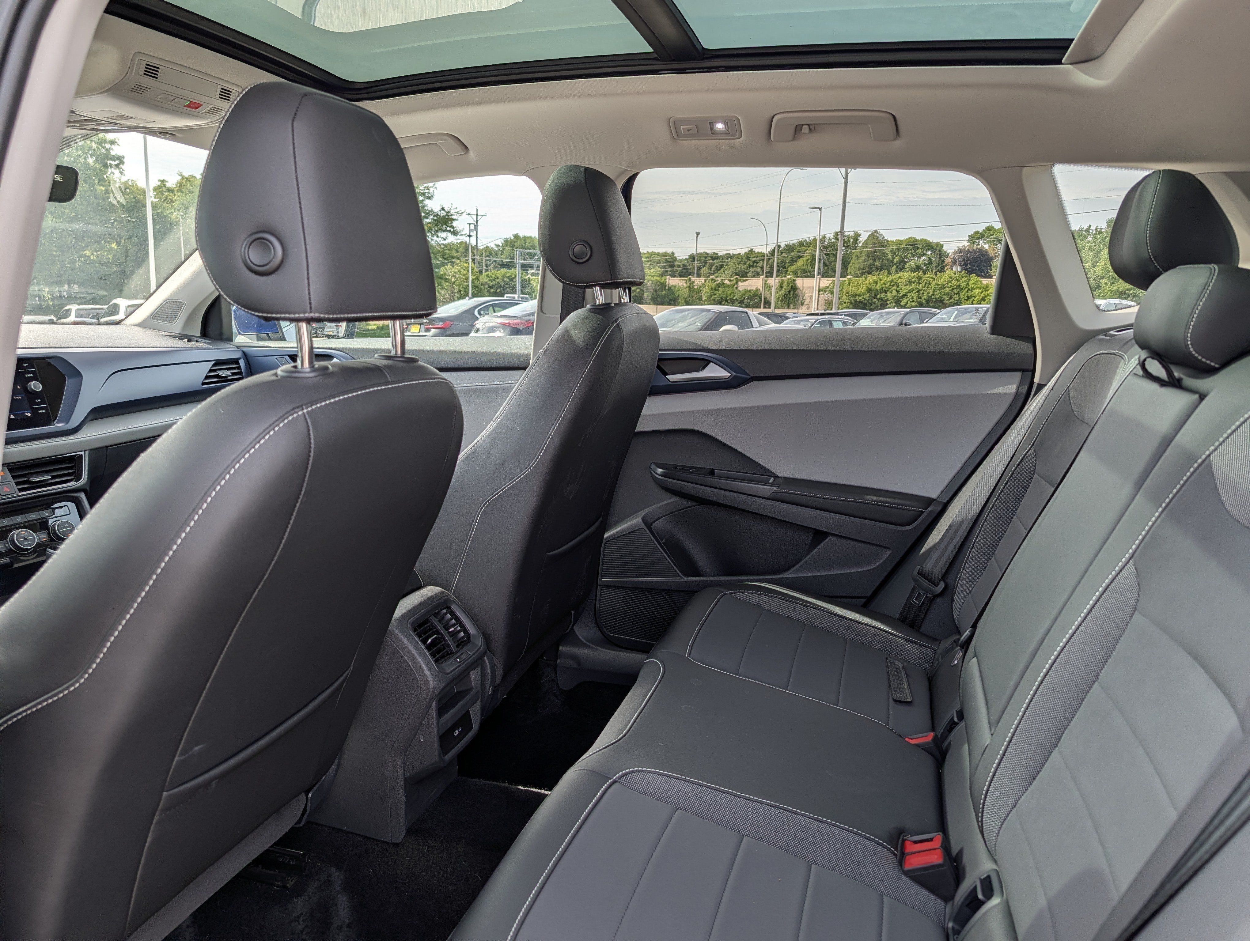 Certified 2024 Volkswagen Taos SE AWD/4WD image 21