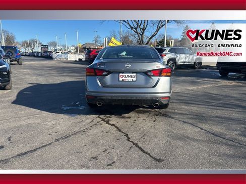 Used 2024 Nissan Altima 2.5 SR image 7