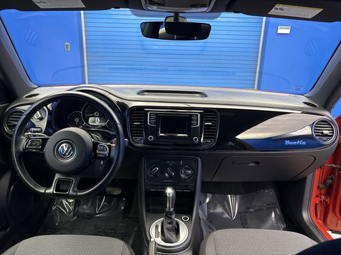 Used 2017 Volkswagen Beetle 1.8T S FWD image 24