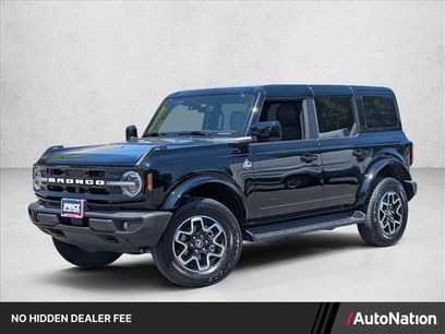Certified 2025 Ford Bronco Outer Banks