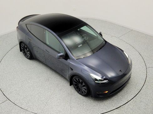 Used 2022 Tesla Model Y Performance AWD/4WD image 22