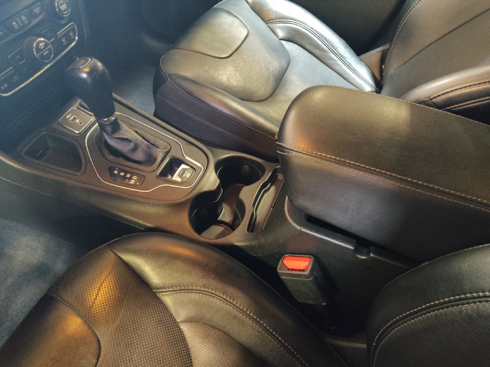 Used 2022 Jeep Cherokee Latitude Lux FWD image 26