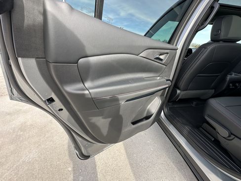 New 2026 Chevrolet Traverse Z71 w/ Driver Confidence Package image 25