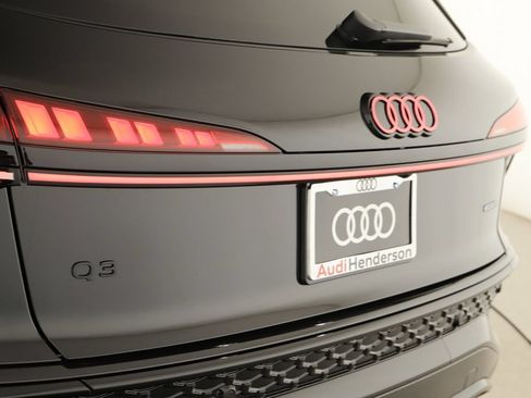 New 2026 Audi Q3 quattro 2.0T AWD/4WD image 32