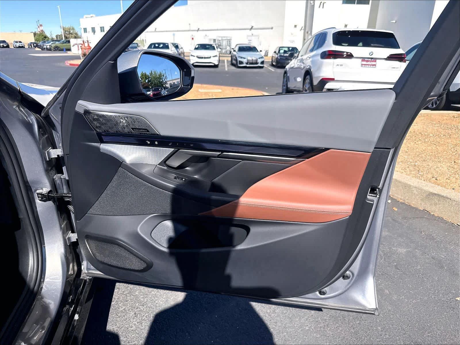 Used 2025 BMW i5 M60 w/ Executive Package AWD/4WD image 31