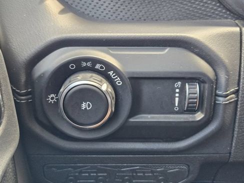 Certified 2026 Jeep Wrangler Unlimited Rubicon AWD/4WD image 30