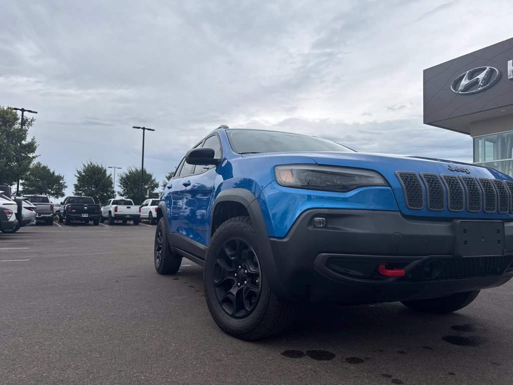 Used 2022 Jeep Cherokee Trailhawk w/ Trailer Tow Group AWD/4WD image 8
