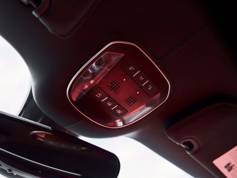 Used 2019 Ferrari GTC4Lusso AWD/4WD image 82