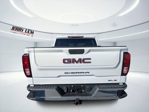 Used 2021 GMC Sierra 1500 SLE image 3