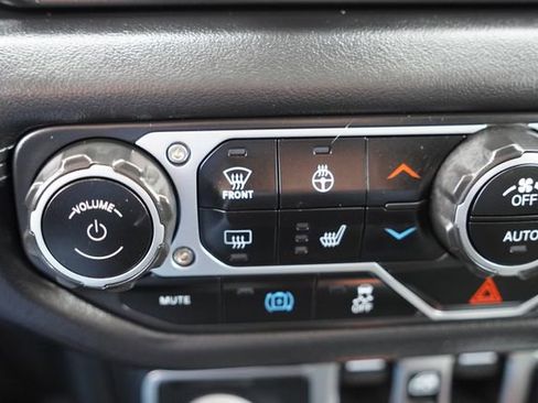 Certified 2025 Jeep Wrangler Unlimited Rubicon 4xe w/ Safety Group image 25