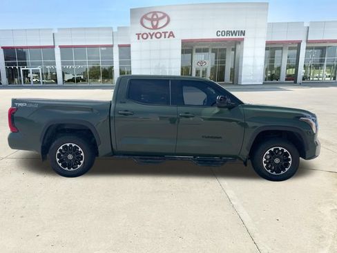 Used 2022 Toyota Tundra SR5 w/ TRD Off-Road Package AWD/4WD image 12