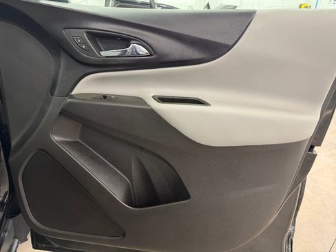 Used 2024 Chevrolet Equinox LS image 23