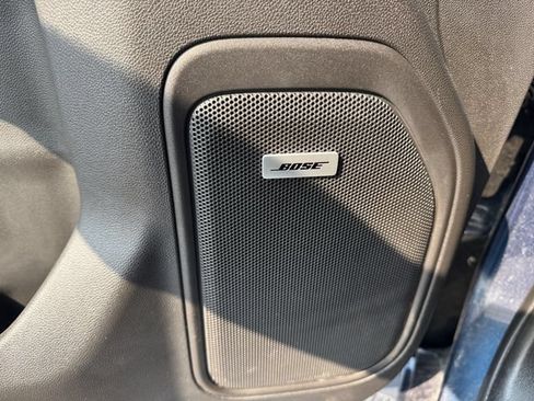 Used 2019 GMC Sierra 1500 SLT w/ SLT Premium Package AWD/4WD image 27