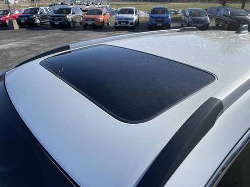 Used 2019 Subaru Outback 2.5i Touring w/ Popular Package #3A image 16