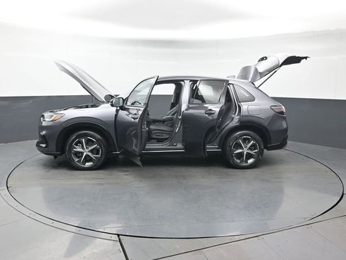 Certified 2023 Honda HR-V EX-L image 46