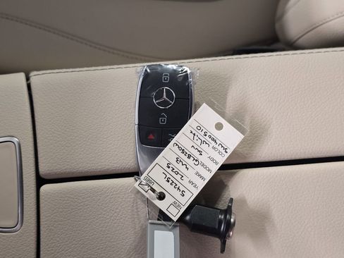 Certified 2025 Mercedes-Benz GLB 250 GLB 250 image 39