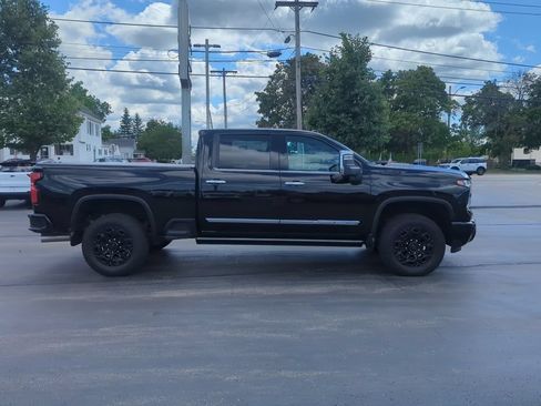 Certified 2025 Chevrolet Silverado 3500 High Country w/ High Country Premium Package AWD/4WD image 10