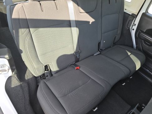 Used 2021 Jeep Wrangler Unlimited Sport image 21