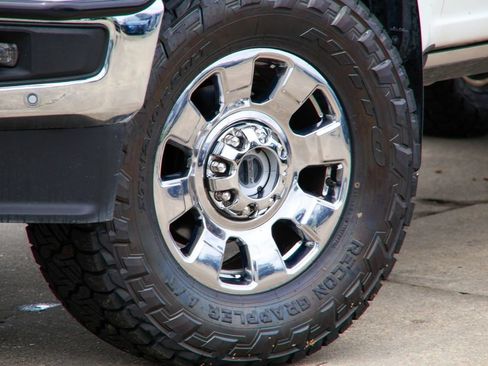 Used 2024 Ford F250 King Ranch w/ Chrome Package AWD/4WD image 32