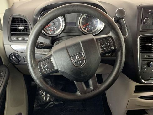 Used 2016 Dodge Grand Caravan SE w/ Quick Order Package 29E SE image 13