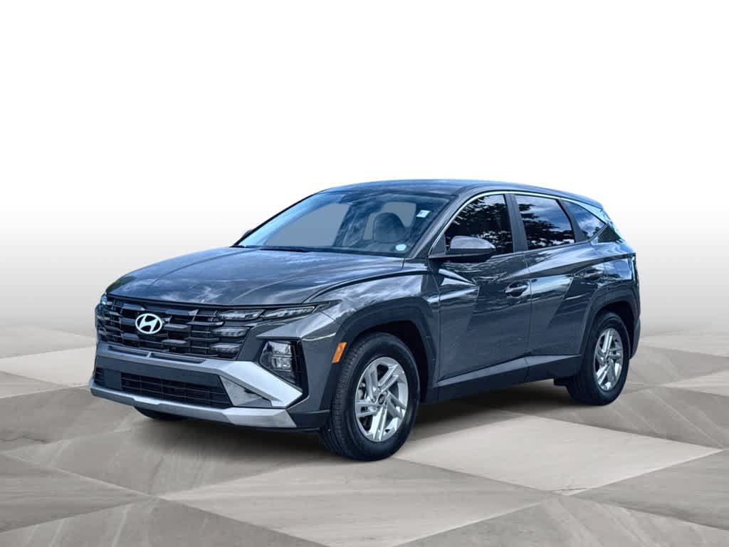 Used 2025 Hyundai Tucson SE FWD image 4