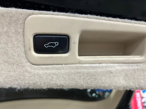 Used 2015 Lexus RX 450h AWD image 19