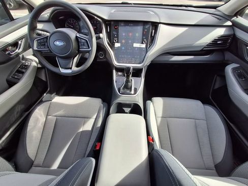 Used 2025 Subaru Outback Premium w/ Popular Package #1A image 17