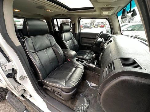Used 2006 HUMMER H3 image 32