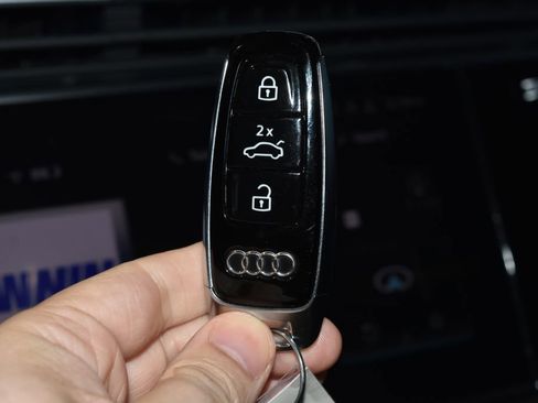 Used 2024 Audi Q7 2.0T Premium Plus AWD/4WD image 16